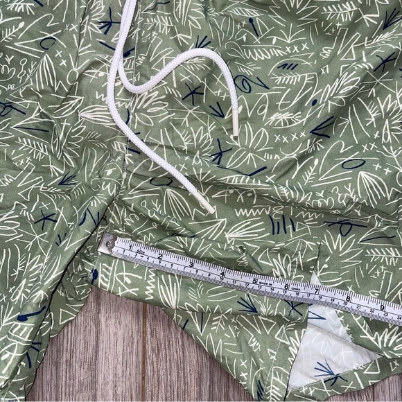 Lacoste  Men's Swim Shorts - Picture 5 of 8